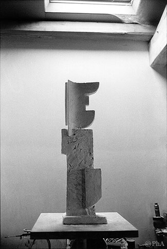 f048 photo